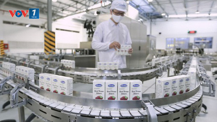 THỜI SỰ 18H CHIỀU 20/6/2020: Vinamilk là công ty sữa đầu tiên tại Việt Nam đăng ký thành công vào danh sách được xuất khẩu sữa vào khu vực Liên minh kinh tế Á – Âu.
