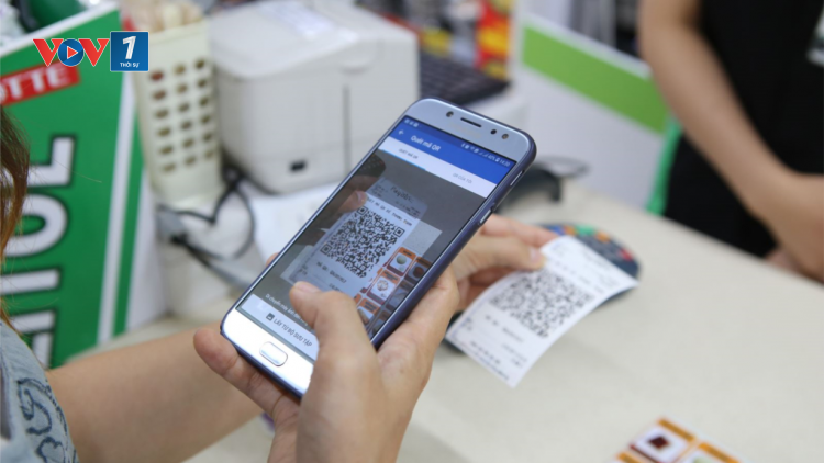Ngân hàng đón làn sóng không dùng tiền mặt (9/7/2020)