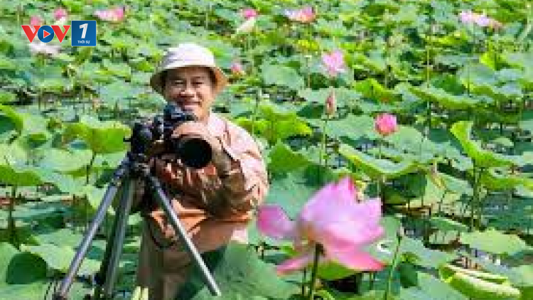 Nghệ sĩ nhiếp ảnh Trần Bích: Duyên với sen, tâm với đời (21/8/2020)