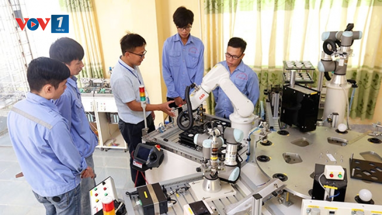 Phấn đấu tăng tỷ lệ học sinh đăng ký dự tuyển vào trường nghề (11/9/2020)