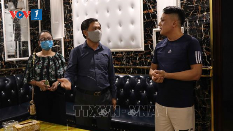 Tăng cường kiểm tra phòng, chống dịch tại quán bar, karaoke (23/9/2020)