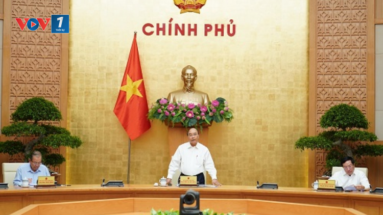 THỜI SỰ 18H00 CHIỀU 18/9/2020: Thủ tướng Nguyễn Xuân Phúc đồng ý mở cửa đường bay thương mại quốc tế với Thái Lan, yêu cầu các đơn vị và địa phương kiểm soát chặt người nhập cảnh,