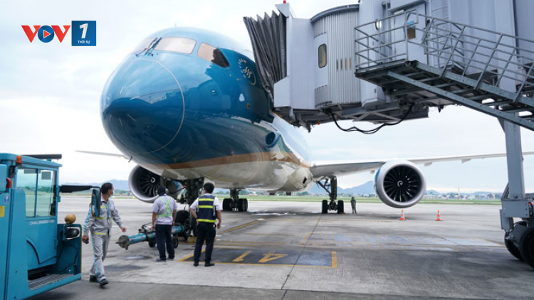 THỜI SỰ 18H CHIỀU 24/9/2020: Việt Nam chuẩn bị đón chuyến bay quốc tế thương mại đầu tiên có hành trình từ Seoul (Hàn Quốc) về Hà Nội, dự kiến khởi hành vào sáng 25/9.
