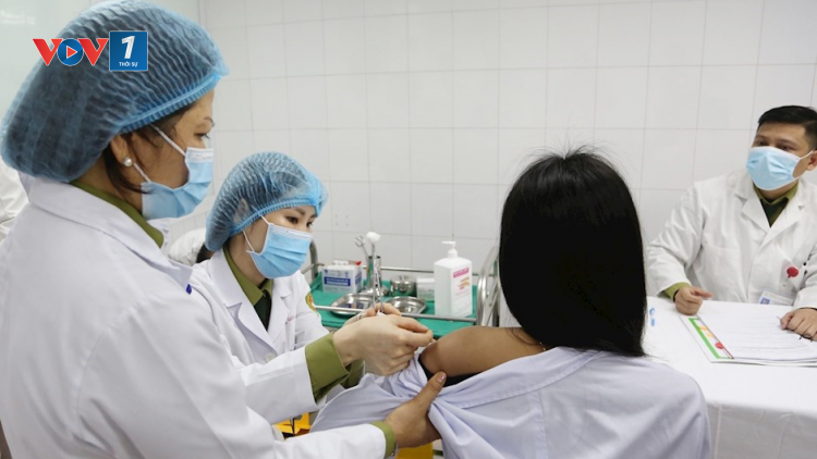 THỜI SỰ 18H CHIỀU 14/01/2021: Học viện Quân Y bắt đầu tiêm thử nghiệm mũi 2 vắc xin ngừa covid 19 cho 3 tình nguyện viên nhóm 1