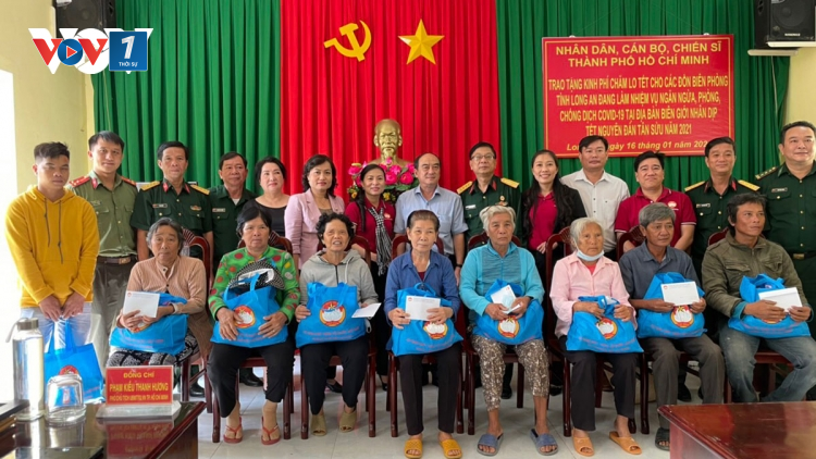 THỜI SỰ 21H30 ĐÊM 19/12/2021: Đẩy mạnh chăm lo Tết cho người nghèo, người có hoàn cảnh khó khăn tại các địa phương.