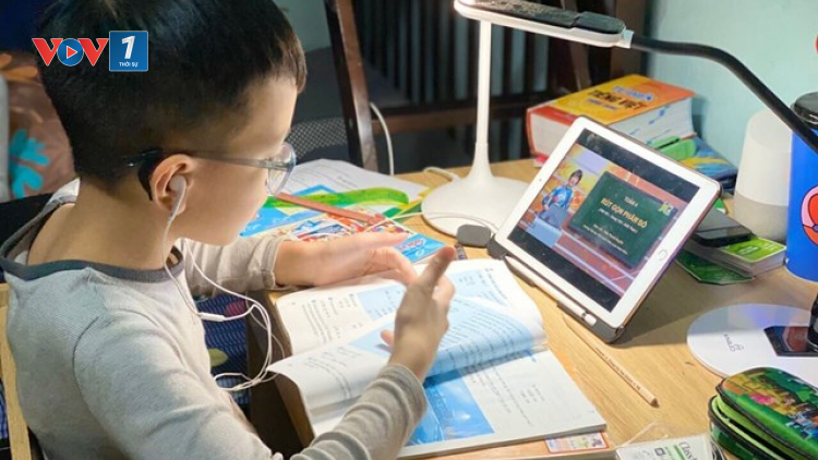 Kiểm tra trực tuyến: Làm sao để đảm bảo khách quan, chất lượng? (29/10/2021)