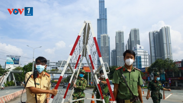 THỜI SỰ 18H CHIỀU 04/10/2021: 17 quận, huyện của TP. HCM đề nghị công nhận đã kiểm soát được dịch Covid 19