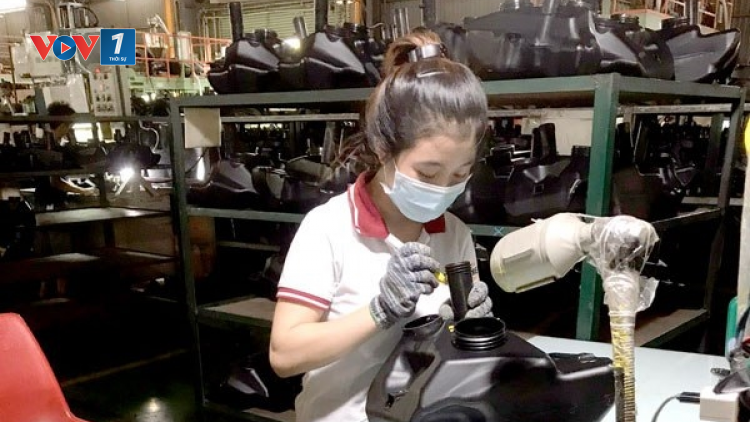 Tạo điều kiện tối đa cho người lao động và doanh nghiệp gặp khó khăn vì COVID-19 được thụ hưởng chính sách (21/10/2021)