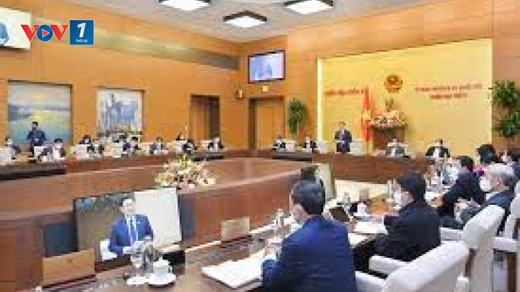 THỜI SỰ 18H CHIỀU 22/11/2021: Kỳ họp bất thường của Quốc hội dự kiến diễn ra cuối tháng 12 sẽ giải
quyết những vấn đề cấp thiết liên quan đến quốc kế dân sinh.