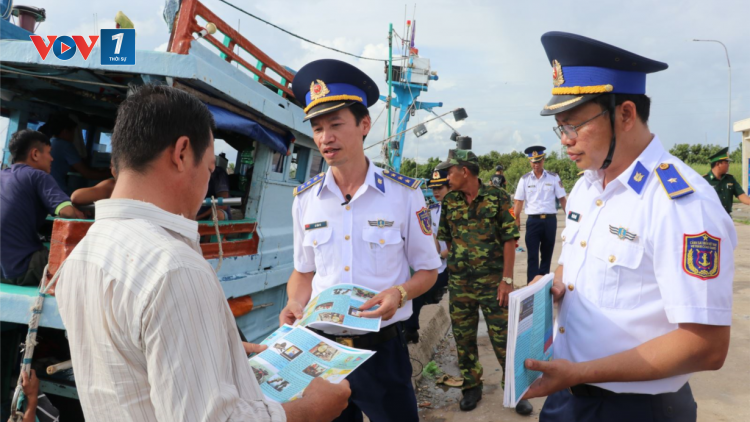 Phổ biến chính sách và pháp luật cho ngư dân khai thác trên biển (14/12/2021)