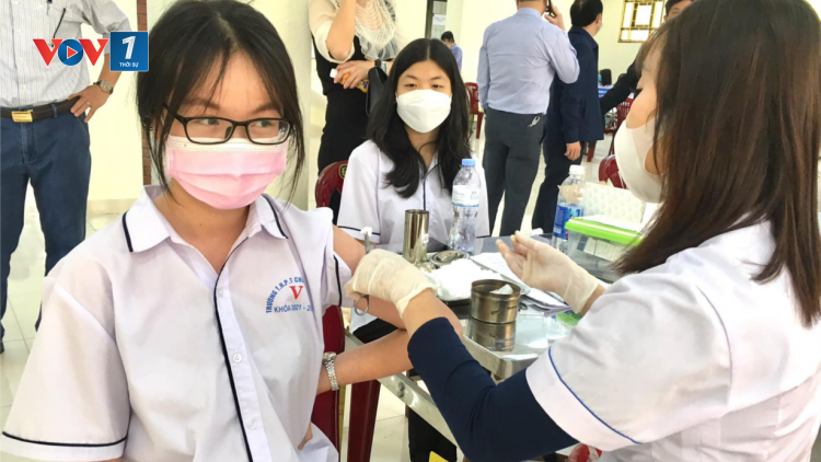 THỜI SỰ 12H TRƯA 02/12/2021: 86 học sinh cấp 3 bị phản ứng sau tiêm tại Thanh Hóa đã được xuất viện trở về nhà