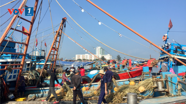 Đà Nẵng: tăng cường phòng chống cháy nổ tại nơi neo đậu tàu thuyền (27/02/2021)