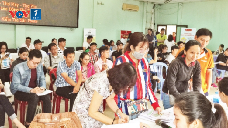 THỜI SỰ 18H CHIỀU 22/02/2021: Sôi động nhu cầu tuyển dụng sau kỳ nghỉ Tết
