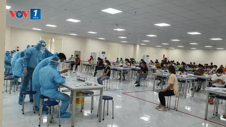 THỜI SỰ 18H CHIỀU 17/5/2021: Chính phủ bàn biện pháp phòng chống dịch, hỗ trợ công nhân tại các KCN.