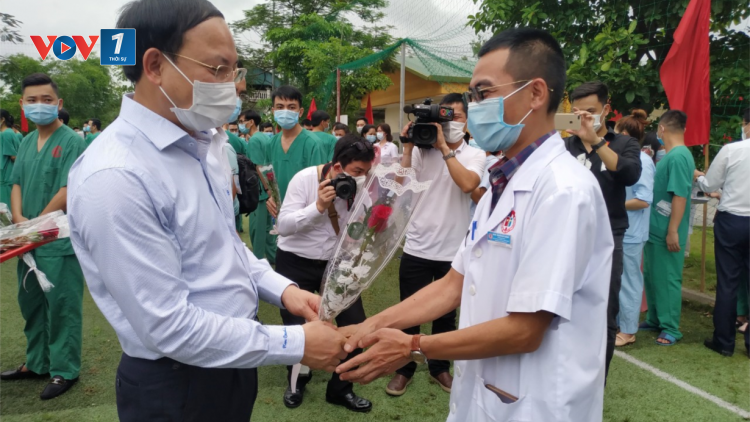 Quảng Ninh chi viện Bắc Giang chống dịch (15/5/2021)