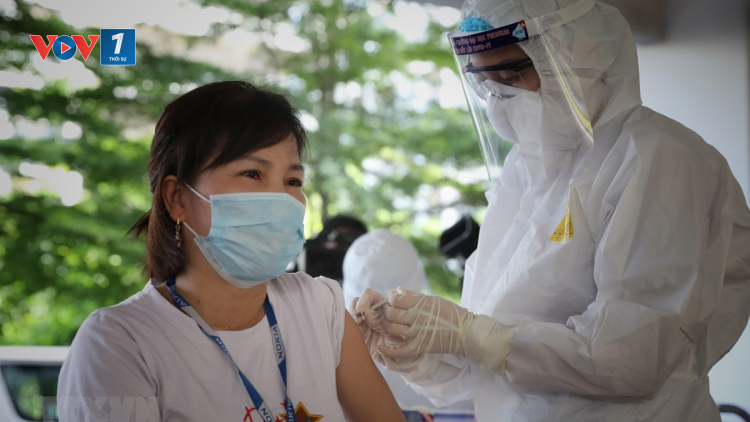 Vai trò của vaccine trong ngăn chặn sự lây lan dịch COVID-19, đặc biệt tại các KCN (4/6/2021)