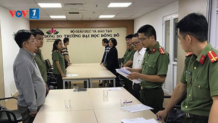 THỜI SỰ 12H TRƯA 30/7/2021: Truy tố 10 bị can trong vụ cấp bằng giả tại Trường Đại học Đông đô.