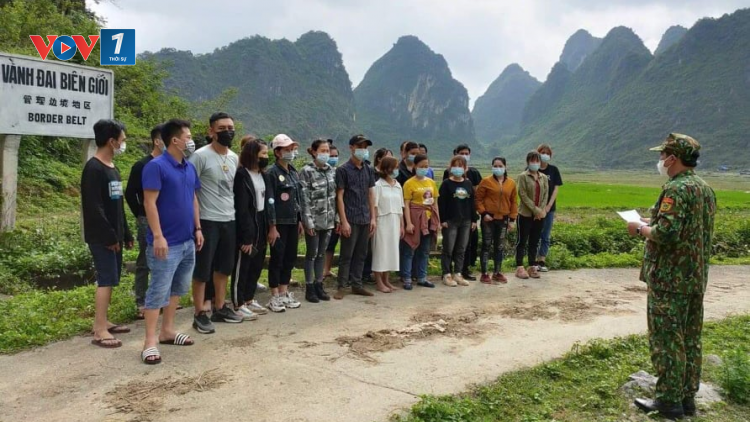 Những “bức tường lửa” giữ vững “ vùng xanh” trong cuộc chiến chống COVID-19 (26/08/2021)