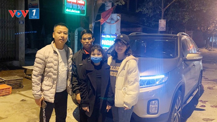 "Chuyến xe yêu thương” trong những ngày Hà Nội giãn cách của nữ tài xế Nguyễn Diệu Linh (16/08/2021)