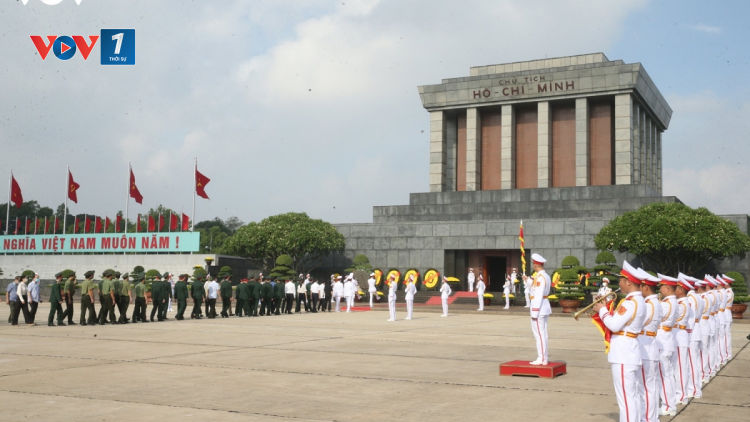 THỜI SỰ 12H TRƯA 1/9/2021: Lãnh đạo Đảng, Nhà nước vào Lăng viếng Chủ tịch Hồ Chí Minh nhân kỷ niệm 76 năm Cách mạng Tháng Tám và Quốc khánh 2/9