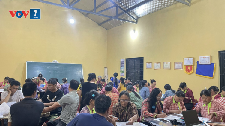 Lớp học xóa mù chữ ở vùng biên Lạng Sơn (02/12/2023)
