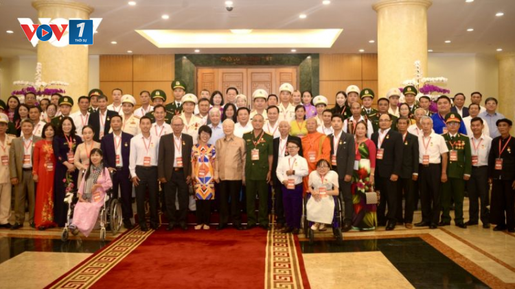 THỜI SỰ 18H CHIỀU 2/11/2023: Tổng Bí thư Nguyễn Phú Trọng gặp mặt thân mật đoàn đại biểu điển hình toàn quốc về học tập Bác Hồ.