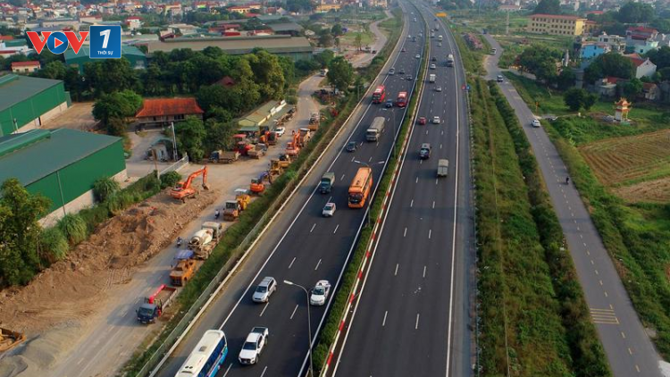 Tăng tốc phát triển đường bộ cao tốc - tạo đột phá hạ tầng giao thông (21/12/2023)
