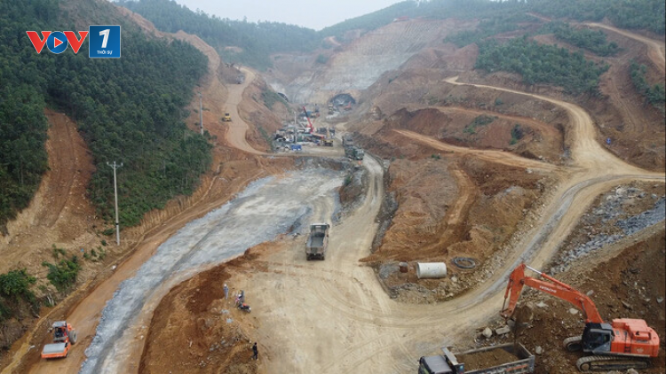 Triển khai nhiều giải pháp thi công đảm bảo tiến độ dự án giao thông (16/02/2003)