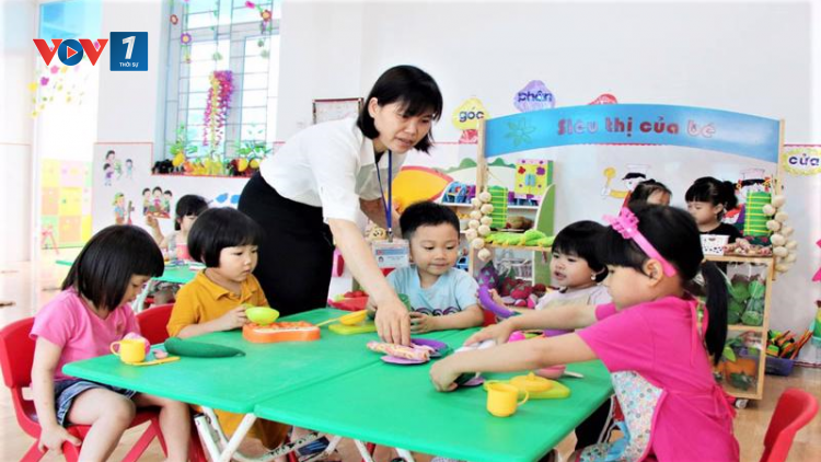 THỜI SỰ 12H TRƯA 18/3/2023: Sở Giáo dục và Đào tạo TPHCM đề xuất bố trí cho trẻ lớp 1 và lớp 6 được học trường gần nhà