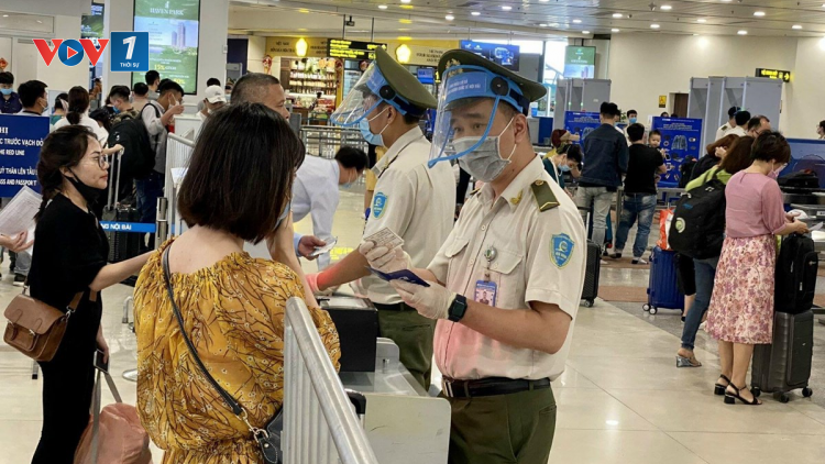 THỜI SỰ 6H SÁNG 17/3/2023: 3 tiếp viên của Hãng hàng không Vietnam Airlines bị cơ quan Hải quan bắt giữ do vận chuyển thuốc lắc và ma túy từ Pháp về Việt Nam