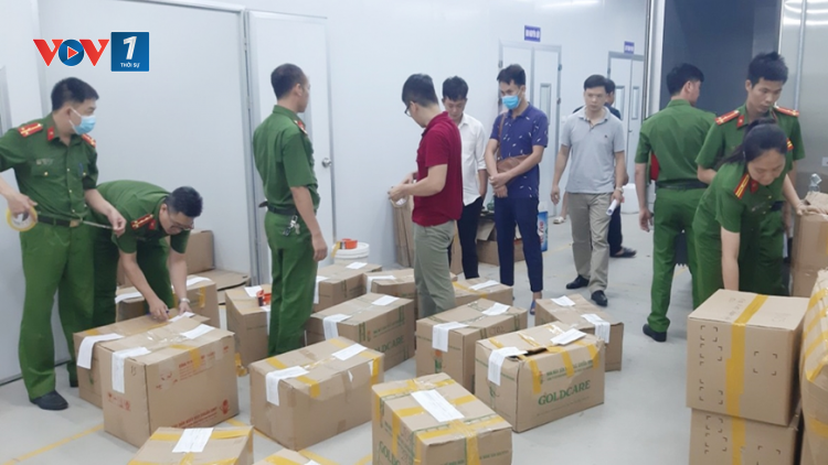 Cần tăng cường phối hợp giữa các lực lượng chức năng ngăn chặn tình trạng thuốc giả (9/3/2023)
