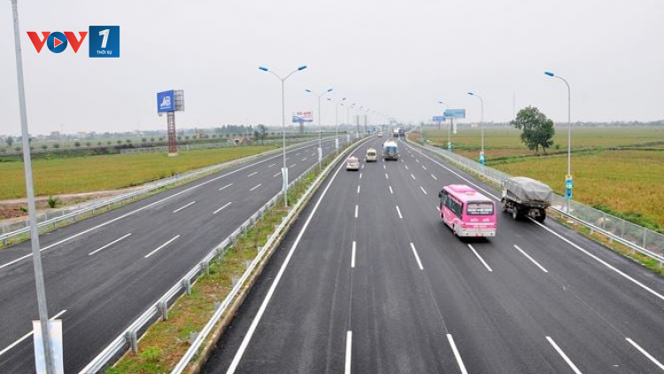 Quy tắc 3 giây để giữ khoảng cách an toàn khi lái xe (30/3/2023)