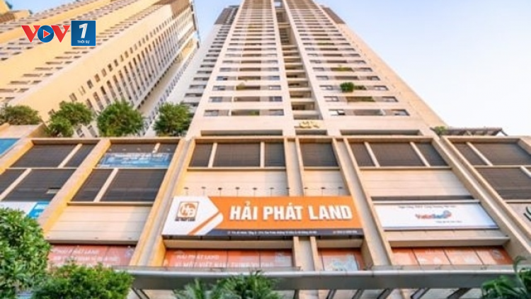Phạt Chủ tịch HĐQT Công ty cổ phần Đầu tư Hải Phát và người thân gần 2 tỷ đồng vì "bán chui" cổ phiếu (18/4/2023)