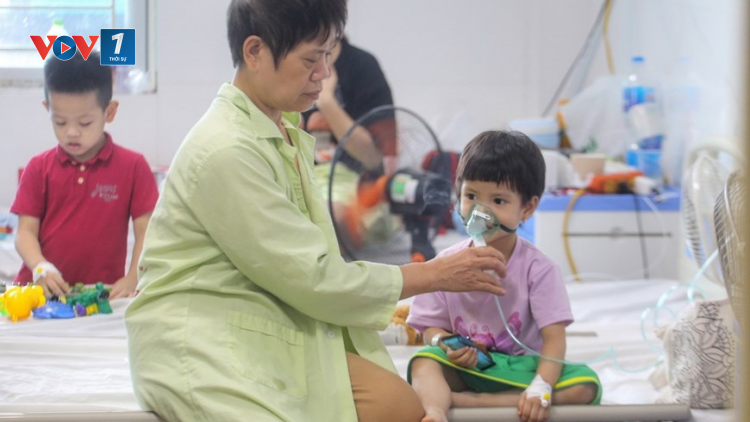 THỜI SỰ 12H TRƯA 9/4/2023: Thời điểm giao mùa làm tăng nguy cơ mắc nhiều loại bệnh.