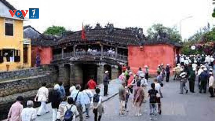 THỜI SỰ 18H CHIỀU 29/4/2023: Việt Nam đã đón gần 3,7 triệu lượt khách quốc tế, thu hơn 196 nghìn tỷ đồng từ du lịch trong 4 tháng qua