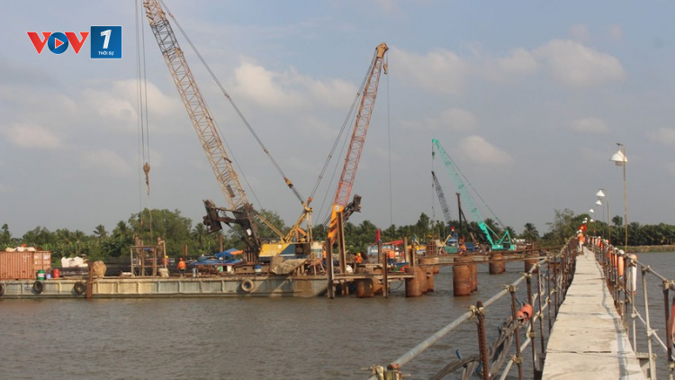 THỜI SỰ 6H SÁNG 28/4/2023: Công nhân làm việc xuyên đêm dịp lễ 30/4 – 1/5 đảm bảo tiến độ cầu Rạch Miễu 2 bắc qua sông Tiền nối tỉnh Tiền Giang và Bến Tre