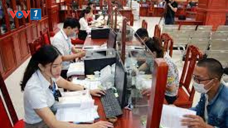 THỜI SỰ 21H30 ĐÊM 29/4/2023: UBND thành phố Hà Nội vừa có văn bản tăng cường trách nhiệm trong xử lý công việc, trong đó sẽ thay thế hoặc điều chuyển những cán bộ, công chức né tránh, đùn đẩy công việc