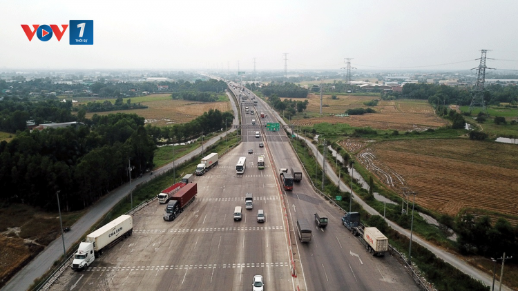 THỜI SỰ 12H TRƯA 12/5/2023: Thủ tướng Chính phủ yêu cầu Bộ Giao thông vận tải phối hợp với các địa phương đẩy nhanh tiến độ triển khai để khởi công 3 cao tốc trục Đông - Tây và 2 đường Vành đai trước ngày 30/6 năm nay.