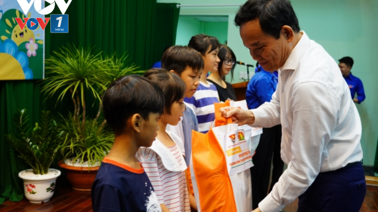 THỜI SỰ 21H30 ĐÊM 28/5/2023: Phó Thủ tướng Trần Lưu Quang thăm, tặng quà thiếu nhi có hoàn cảnh đặc biệt tại thành phố HCM, nhân dịp Quốc tế thiếu nhi 1/6.