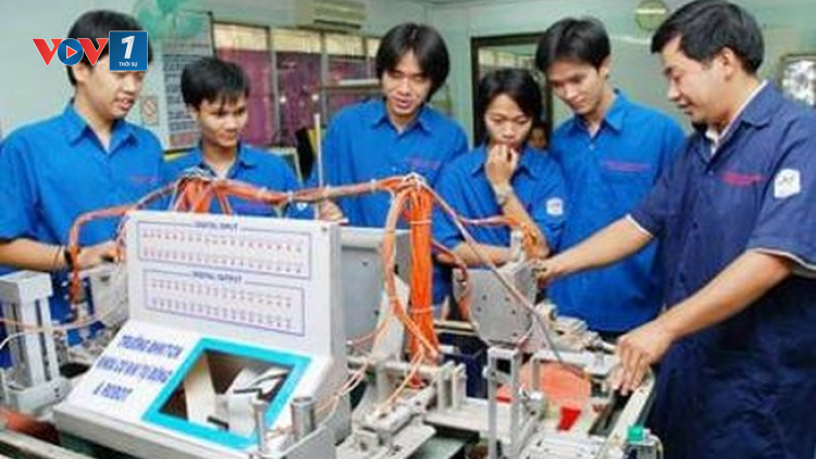 Cần giải pháp căn cơ cho thị trường lao động việc làm (06/6/2023)