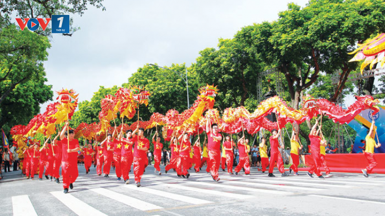 Loạt bài Người Hà Nội văn minh, thanh lịch: “Chất” Hà Nội– Hun đúc tinh hoa: <br>- Bài 3: Xây dựng con người có nhân cách, lối sống đẹp (29/6/2023)