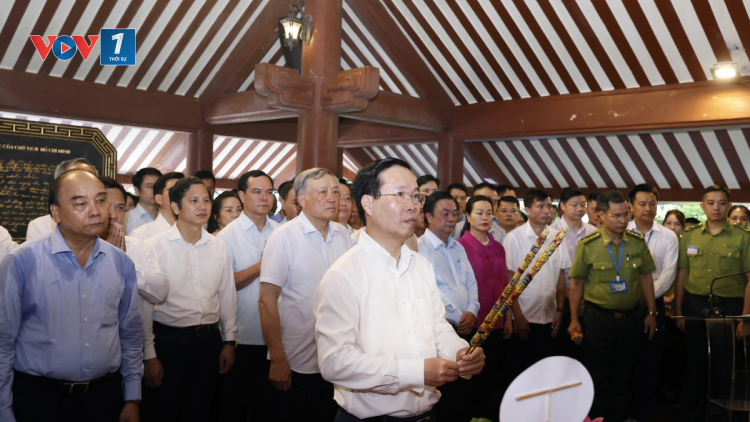 THỜI SỰ 18H CHIỀU 27/8/2023: Chủ tịch nước Võ Văn Thưởng dâng hương tưởng niệm 54 năm Ngày mất của Chủ tịch Hồ Chí Minh.