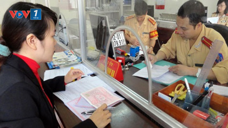 THỜI SỰ 18H CHIỀU 15/8/2023: Còn vướng mắc trong ngày đầu Thông tư 24 quy định về cấp, thu hồi đăng ký, biển số xe cơ giới có hiệu lực thi hành