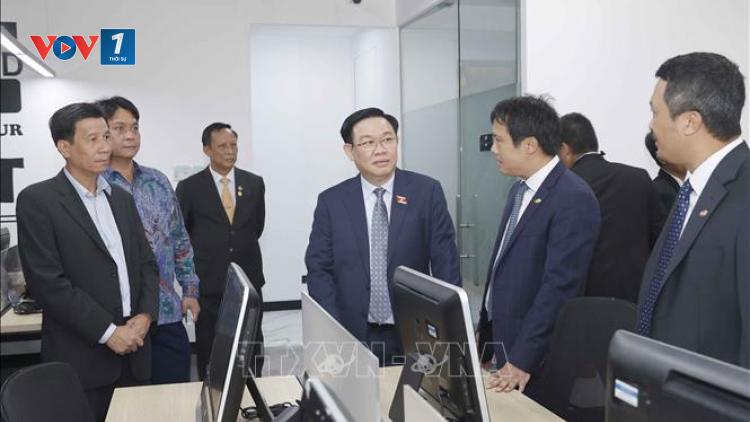 THỜI SỰ 12H TRƯA 6/8/2023: Chủ tịch Quốc hội Vương Đình Huệ tới thăm văn phòng FPT tại Indonesia.