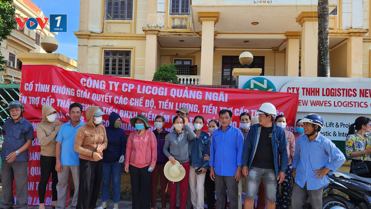THỜI SỰ 21H30 ĐÊM 9/8/2023: Công nhân kéo đến Công ty Cổ phần Licogi Quảng Ngãi đòi tiền trợ cấp thôi việc mà Công ty này nợ người lao động trong 4 năm qua với số tiền gần 2 tỷ đồng.