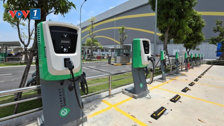 THỜI SỰ 12H TRƯA 02/8/2023: Đề xuất nhiều chính sách hỗ trợ chuyển đổi sang xe ô tô điện