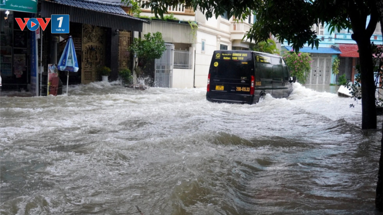 THỜI SỰ 12H TRƯA 25/9/2023:  Các tỉnh miền Trung, Tây Nguyên chủ động ứng phó với Áp thấp nhiệt đới gây mưa to