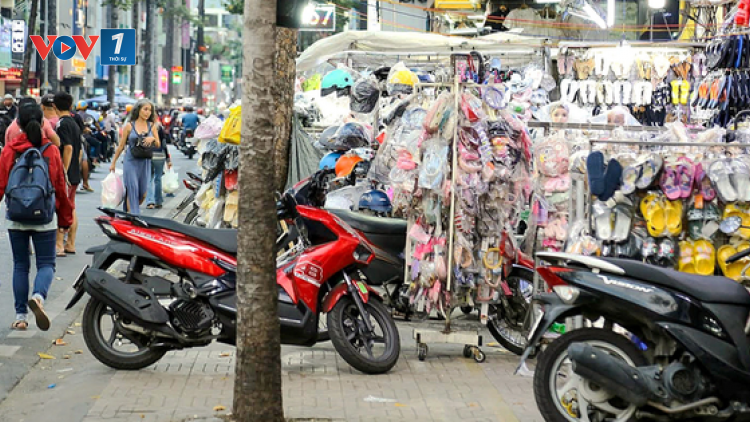 THỜI SỰ 21H30 ĐÊM 21/1/2024: Hà Nội dự kiến trình phương án thu phí vỉa hè vào quý II năm nay.
