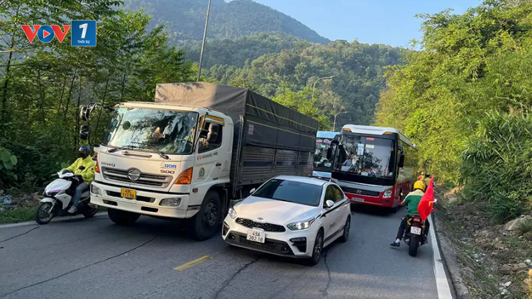 Nhường nhịn khi lái xe để an toàn cho mình và mọi người