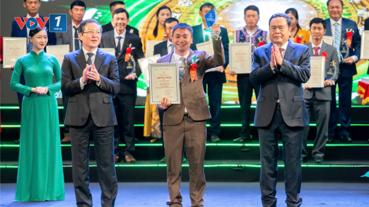 THỜI SỰ 21H30 ĐÊM 14/10/2024: Chủ tịch Quốc hội Trần Thanh Mẫn dự lễ tôn vinh danh hiệu nông dân Việt Nam xuất sắc và Hợp tác xã tiêu biểu toàn quốc năm 2024